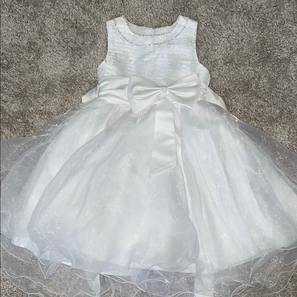 Elegant White Kids Dress with Bow
